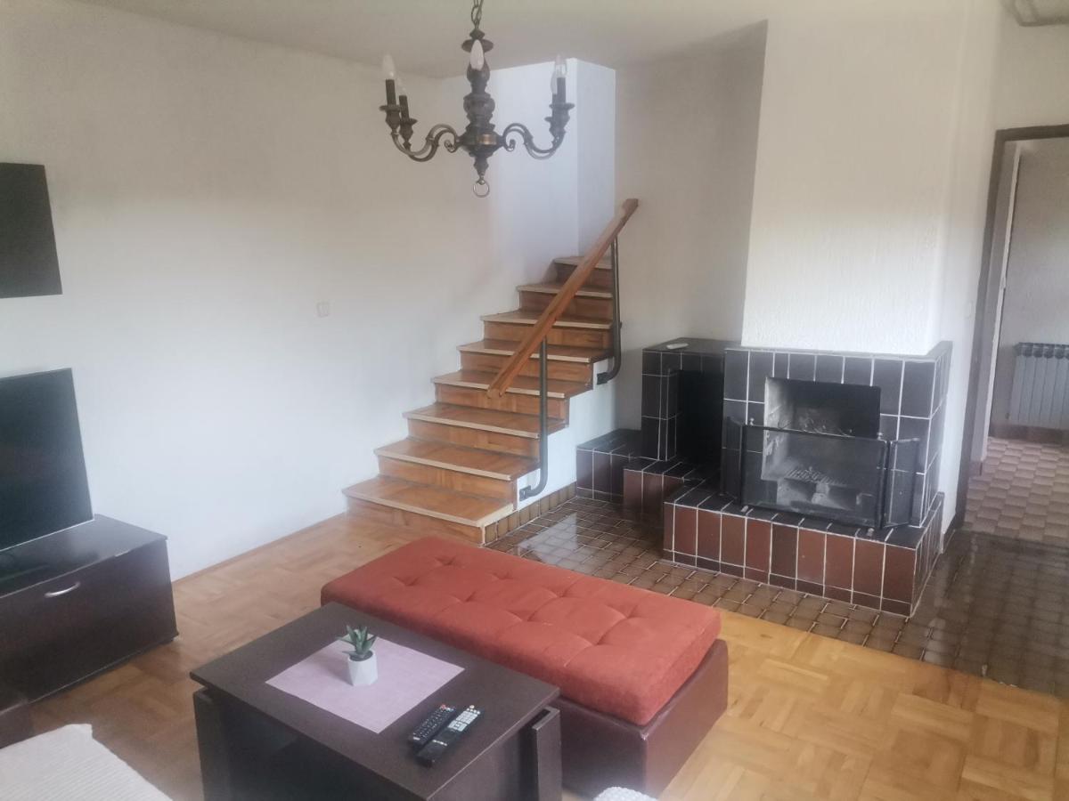 Apartman ŠIPA Bjelovar Bagian luar foto